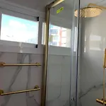 Neptuno Beachfront Appartamento Marbella