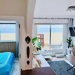 アパート Neptuno Beachfront マルベーリャ