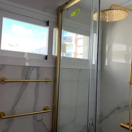 Neptuno Beachfront Apartment Marbella
