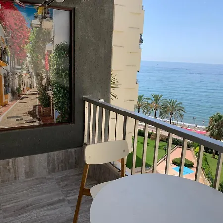 Neptuno & Diana Beachfront Central Suites * Marbella