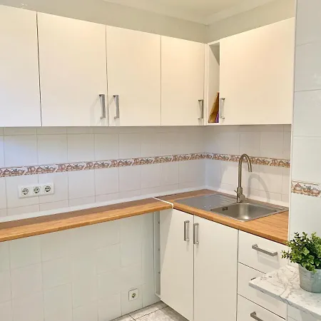Neptuno Beachfront Apartment Marbella