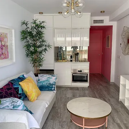 Apartment Neptuno Beachfront Marbella