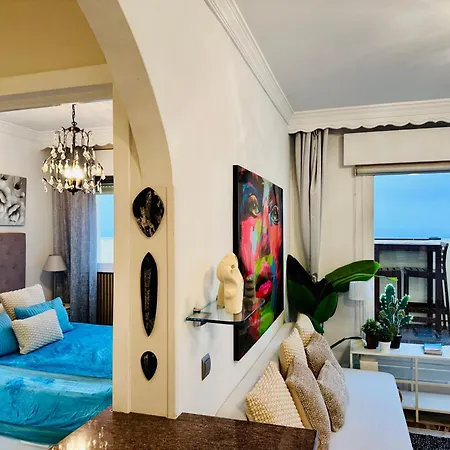 Neptuno & Diana Beachfront Central Suites * Marbella