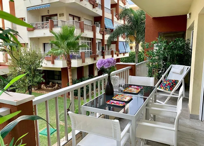 Neptuno Beachfront 아파트 마르베야