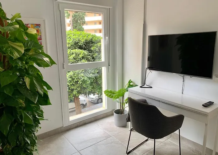 Апартаменты Neptuno Beachfront Марбелья