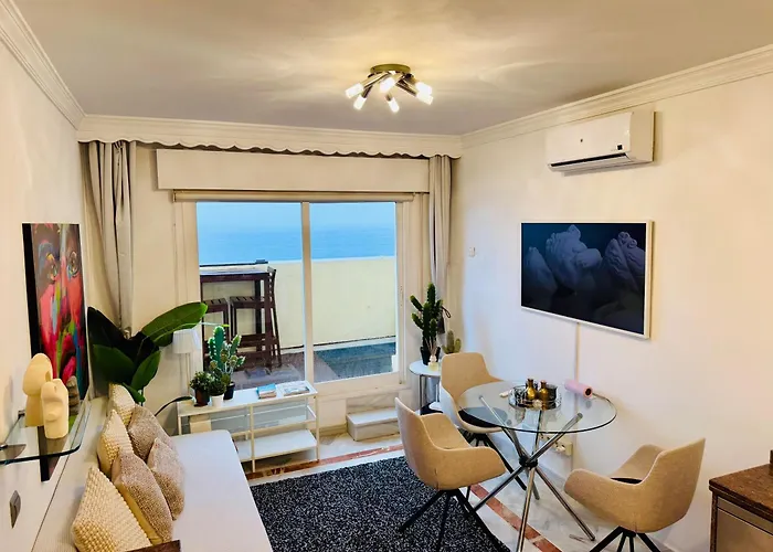 Апартаменты Neptuno Beachfront *